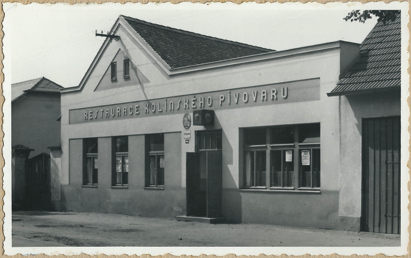 04_Restaurace U Štajnerů r.1943, po znárodnění kino s knihovnou